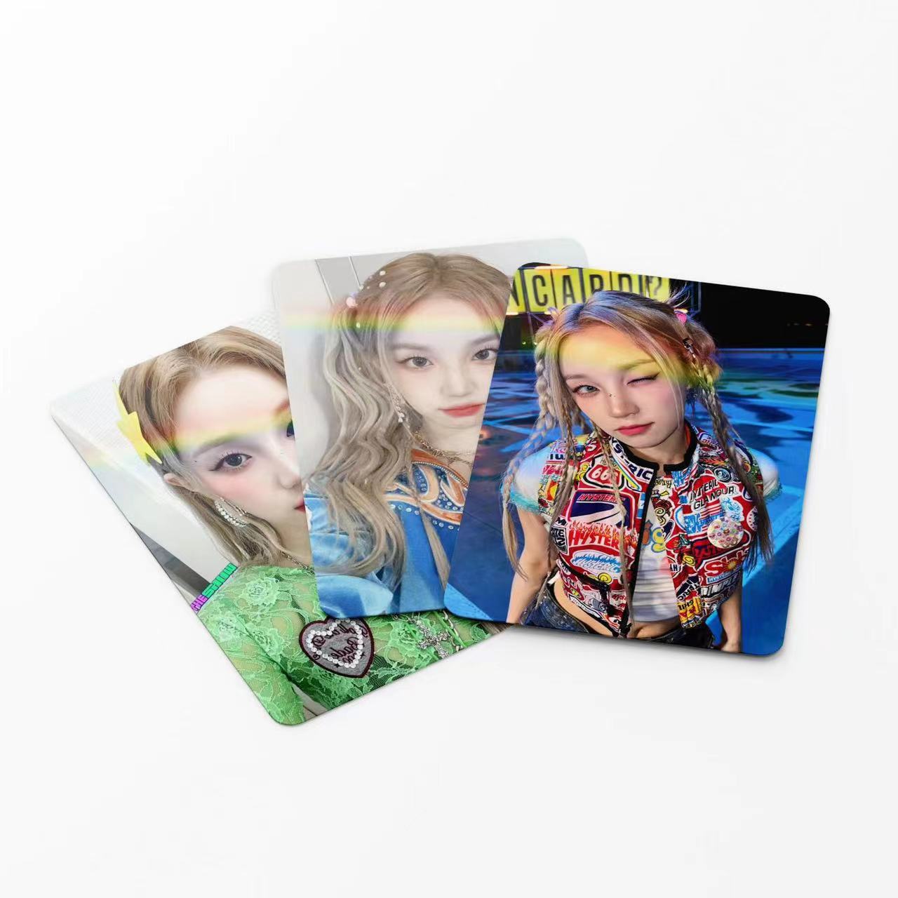 55 PCS (G) I-DLE Small Card Song Yuqi Laser Small Card SongYuqi Peripheral Flash Card, PhotoCards Lomocards